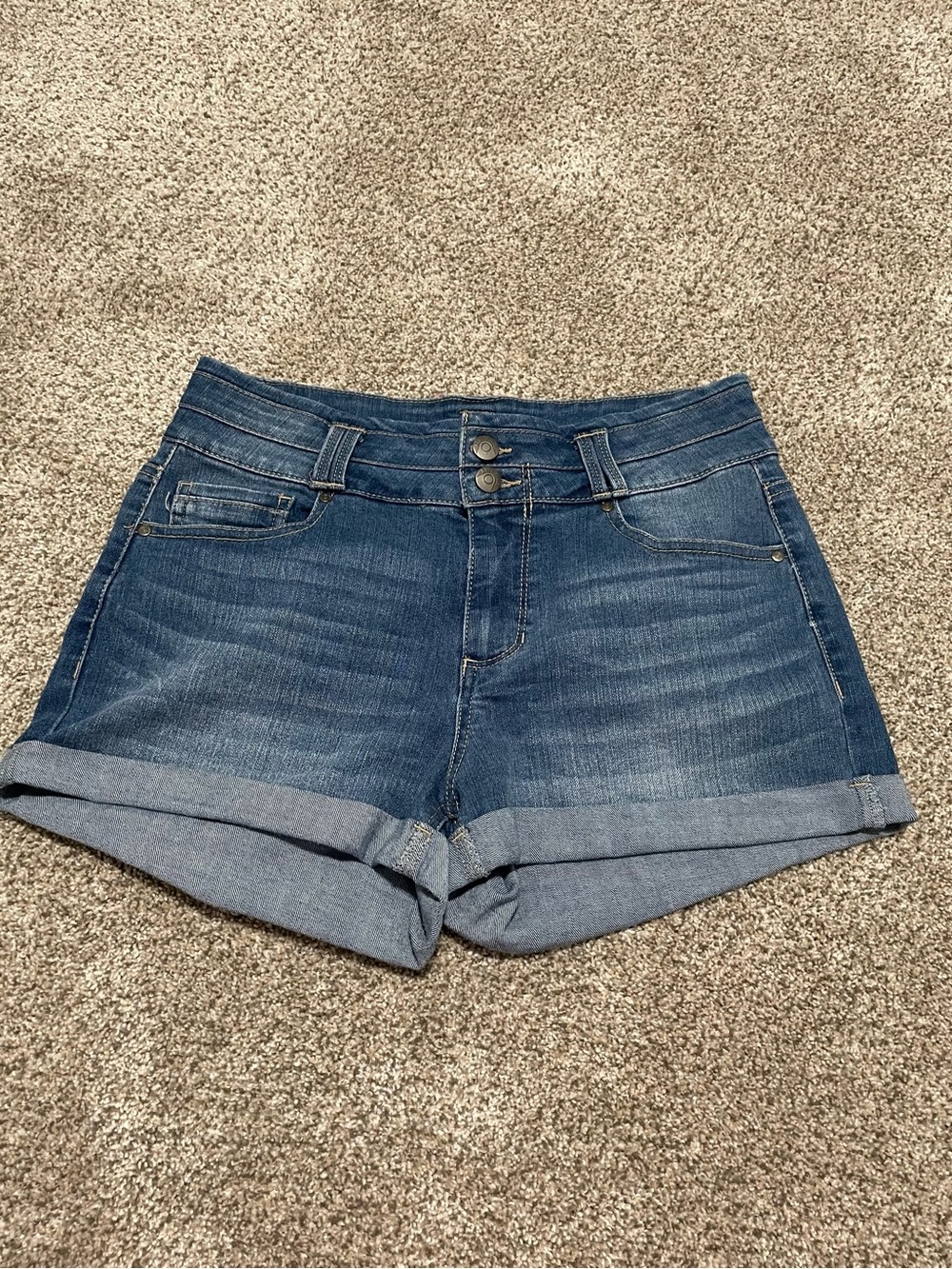 Blue Spice Double-Button Rolled Hem Denim Shorts - Blue Size 7